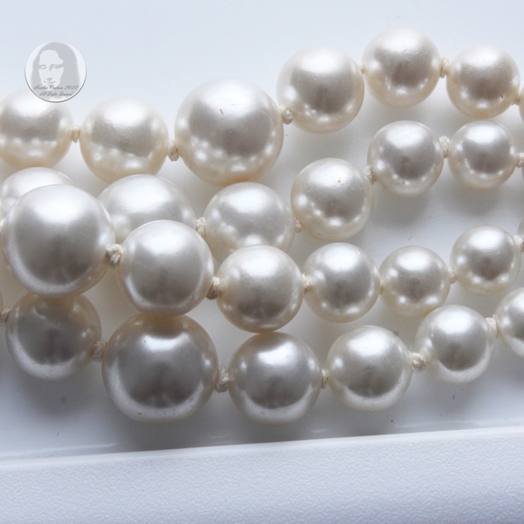 Vintage Pearl Necklace Multistrand Choker Style Glass Faux Pearls 1960s - Picture 9 of 12